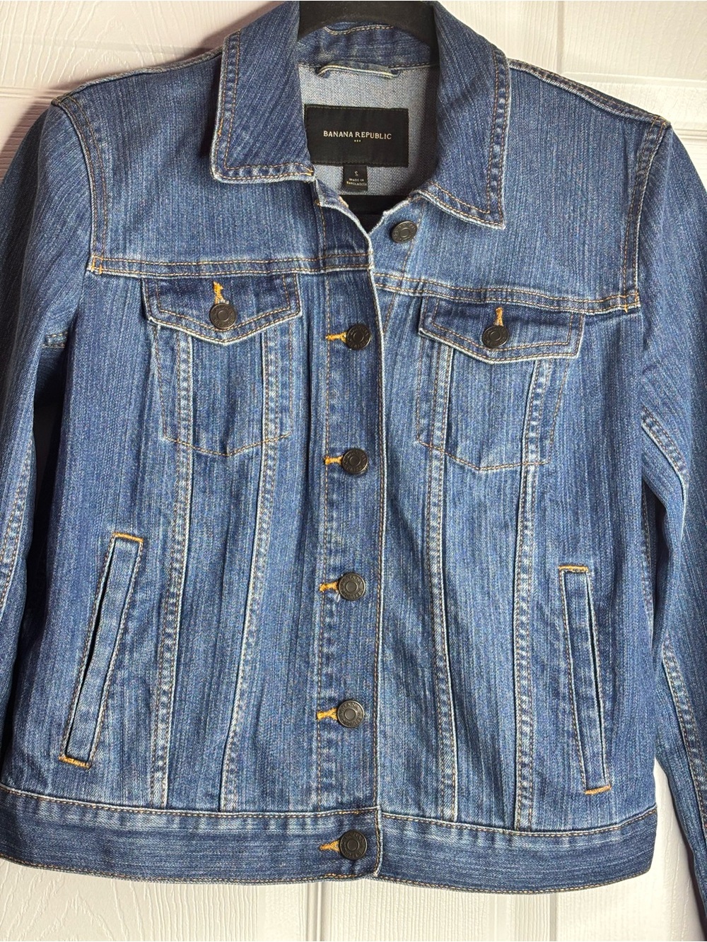 Banana Republic Blue Denim Trucker Jacket Size Small